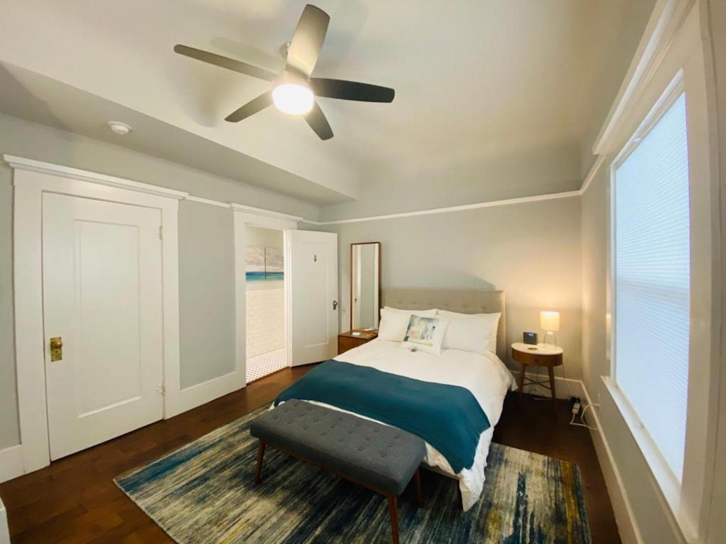 Family Laundry & Spa Sacramento Exterior photo